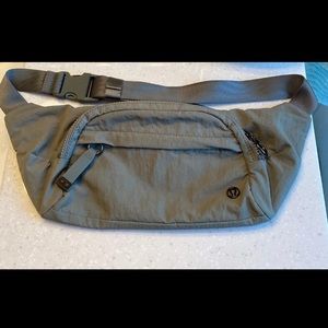Lululemon Fannypack